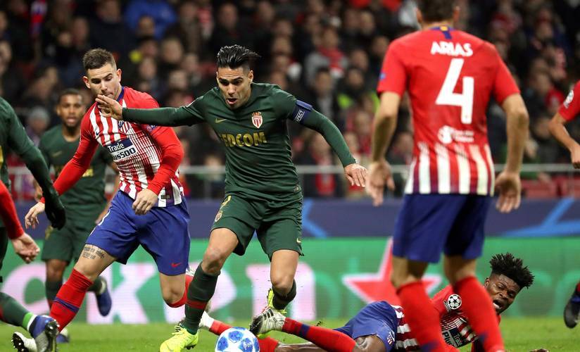 开云平台-里尔球员在法国联赛中实现个人突破