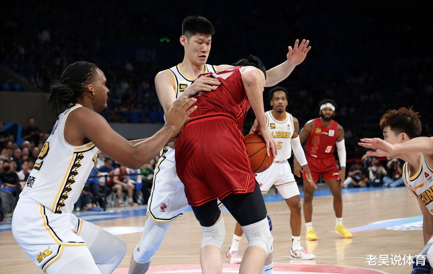独行侠完胜篮网，胡金秋状态火热