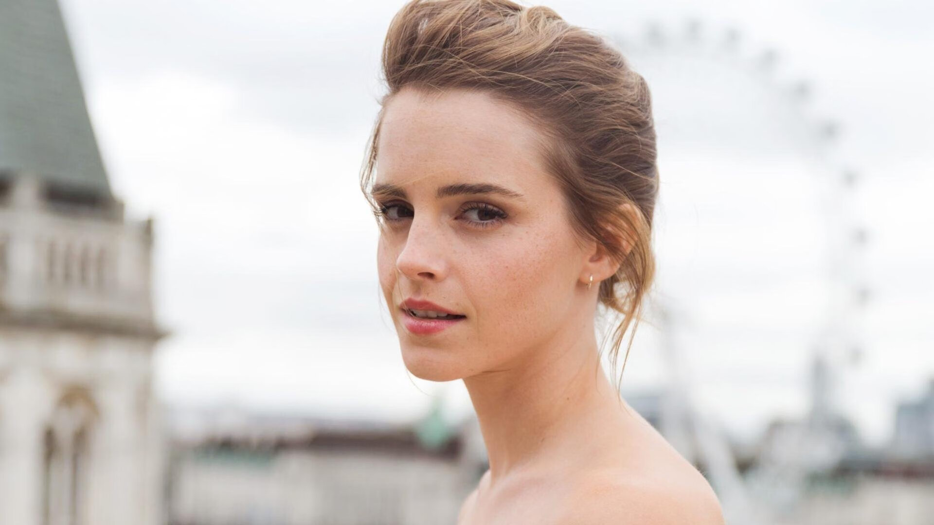 绿茵铁腰化身禁区霸主,赖斯在NBA总决赛之夜的跨维度统治