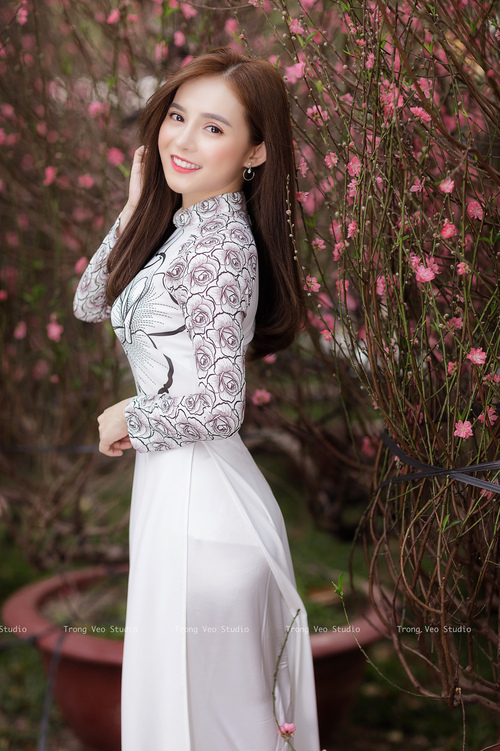 开云平台-跨界风暴,佛罗伦萨足球稳胜伊朗国家队,奥斯梅恩F1揭幕战逆袭夺冠