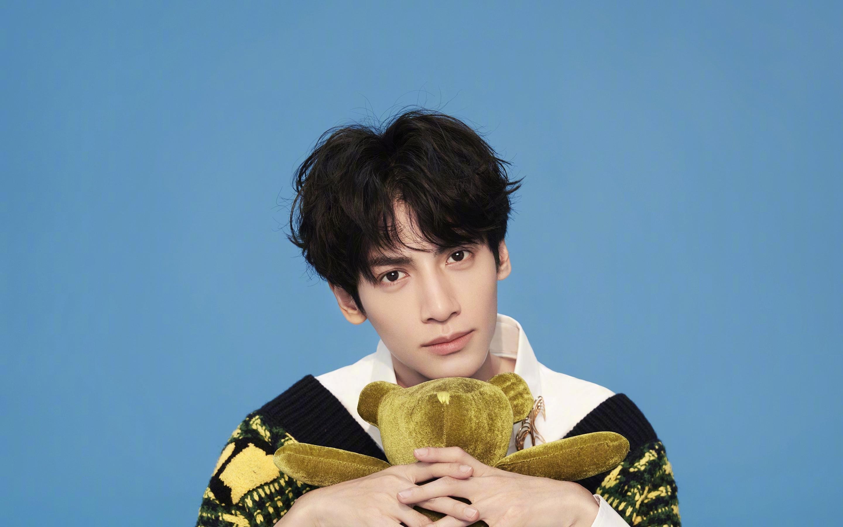 足球之神的双面剧本，奥纳纳存在感拉满之夜，爱尔兰绝杀英格兰