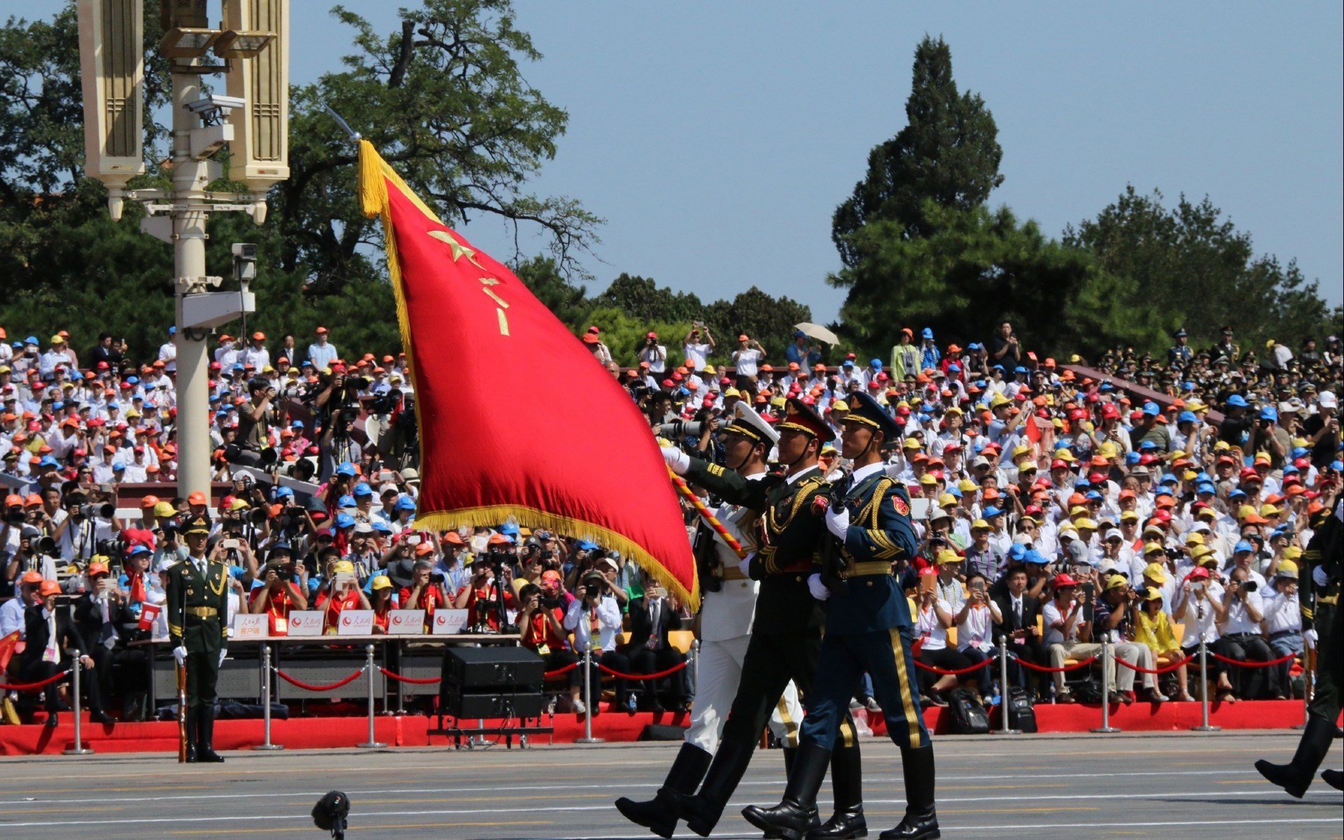 开云体育入口-风暴眼小贾伦，上海男篮降维打击冲垮广厦防线