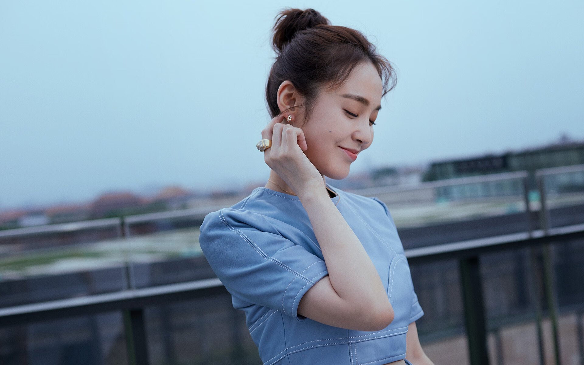 德里赫特爆发助拜仁挺进，里昂粉碎毕巴显霸气