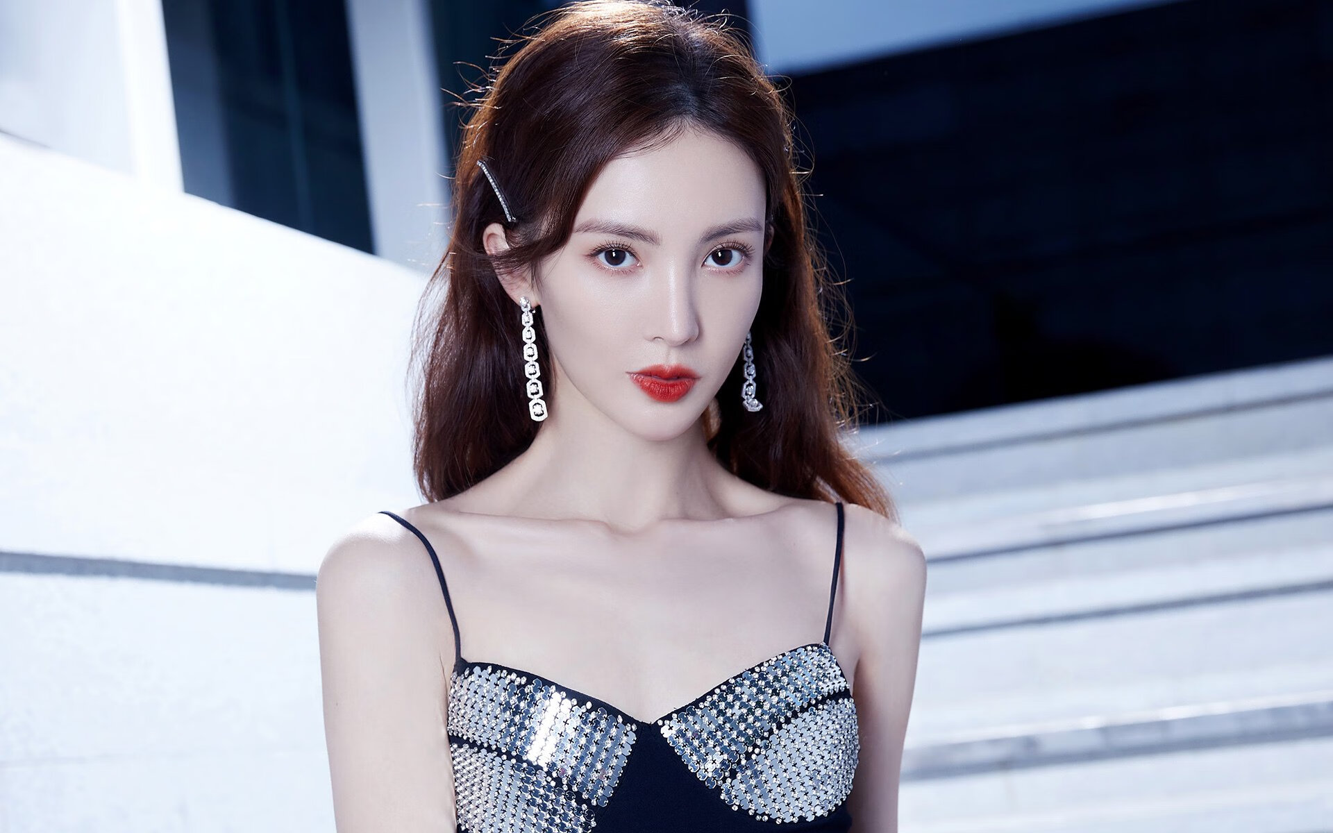 开云体育-穿越时空的绿茵对话，当哥斯达黎加遭遇威尔士，姆巴佩的冠军光芒照亮虚构战场